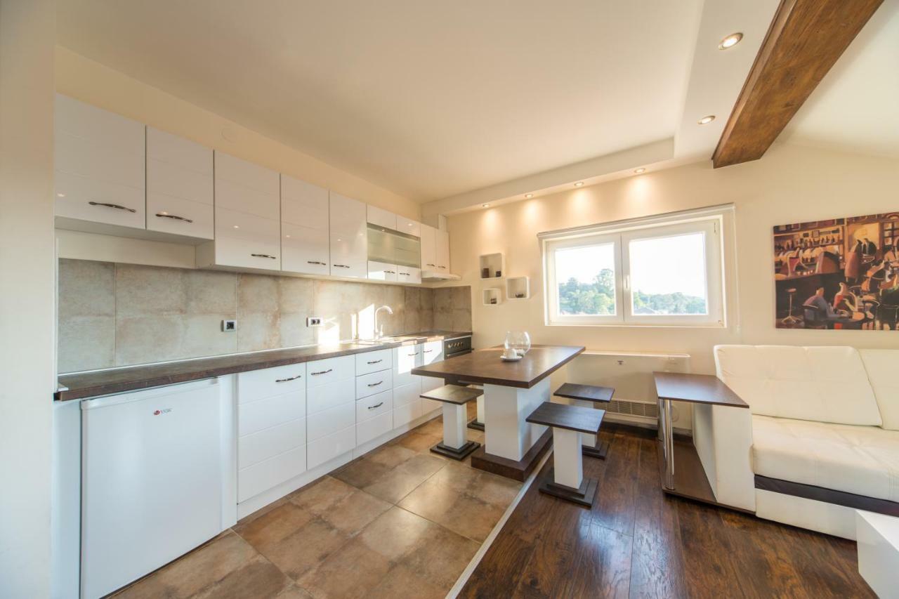 New And Nice Apartments Κραγκούγιεβατς Εξωτερικό φωτογραφία